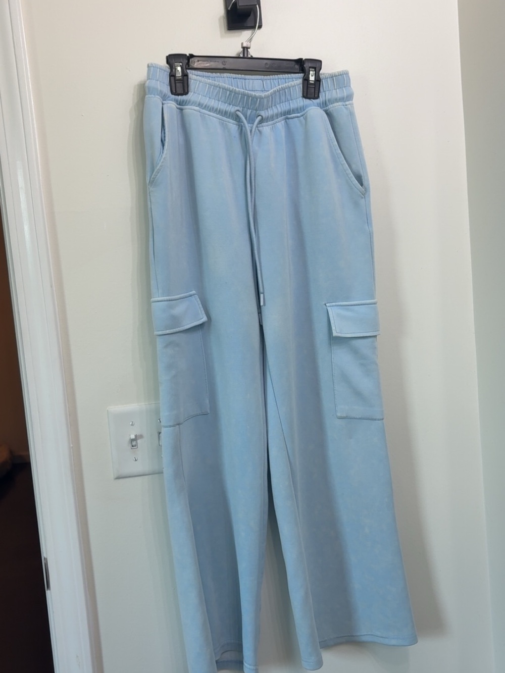 Better Together Casual Light Blue Cargo Wide-Leg Joggers M
